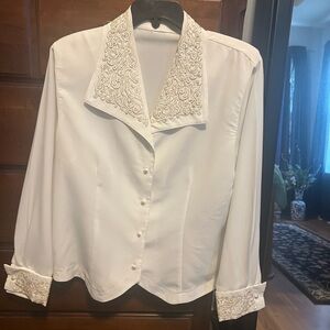 Chic White Embroidered Women's Blouse